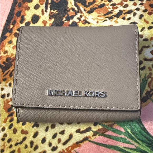 Michael Kors Handbags - Michael Kors Gray Compact Wallet